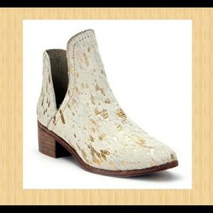 Coconuts by Matisse booties size 10 worn once